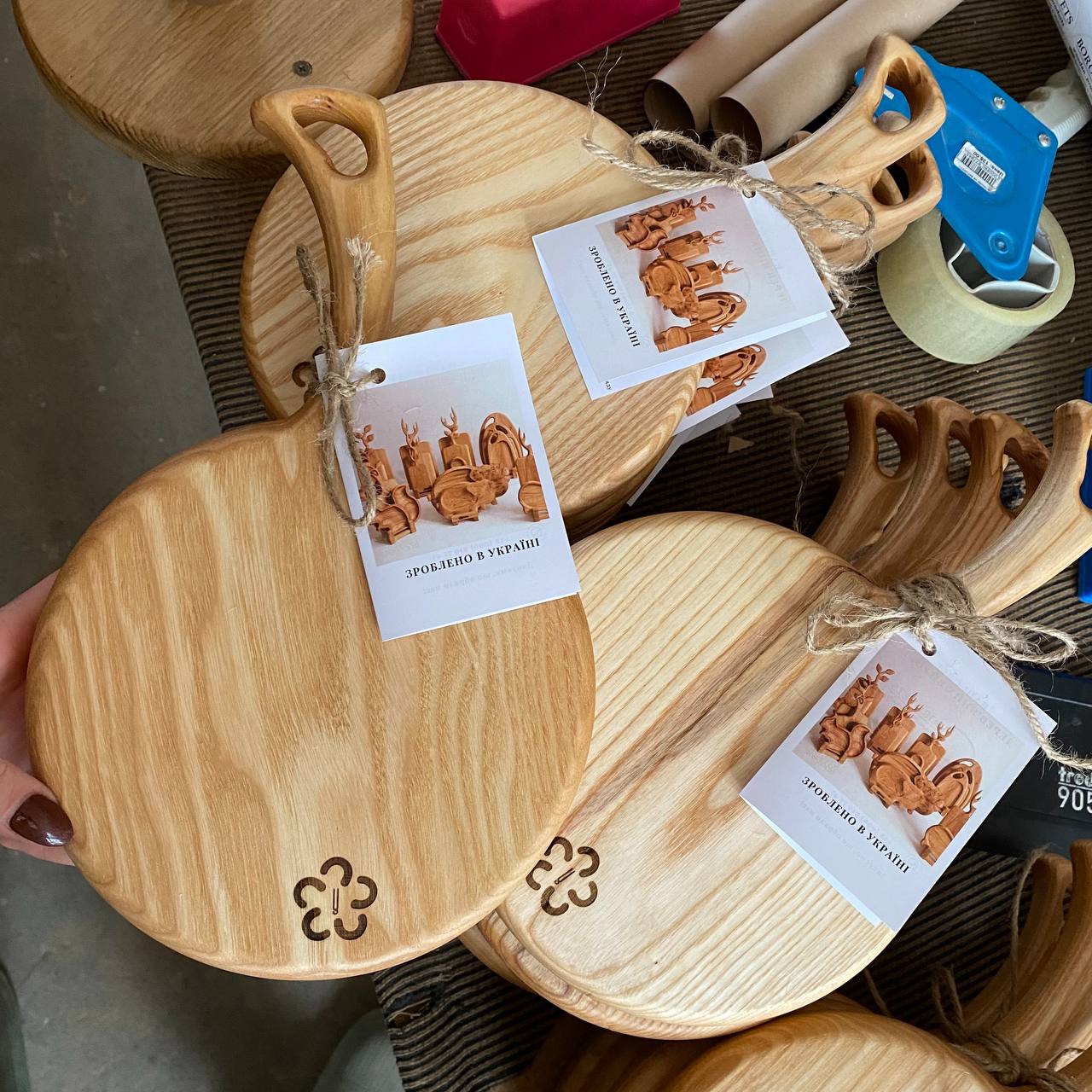 Round and Leaf Oak Serving Boards with Holder Personalized Home Gift