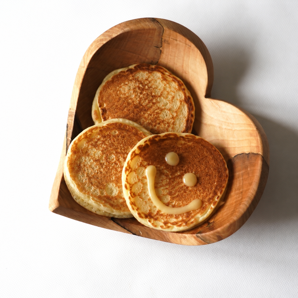 MEDIUM Solid Maple Heart Bowl 10–11" – Handmade Wedding, Anniversary & Housewarming Gift