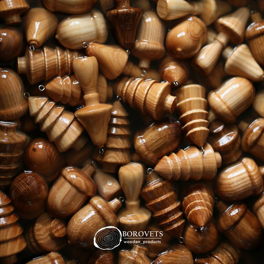 handcrafted-wooden-christmas-ornaments-oak-ash