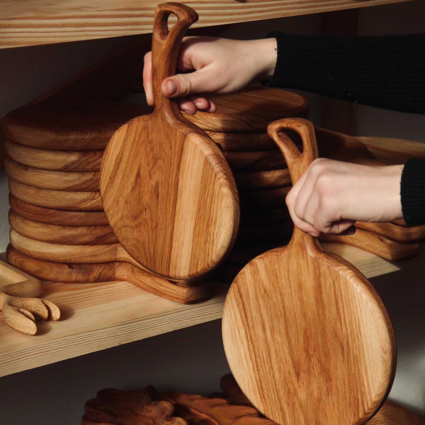 Round and Leaf Oak Serving Boards with Holder Personalized Home Gift