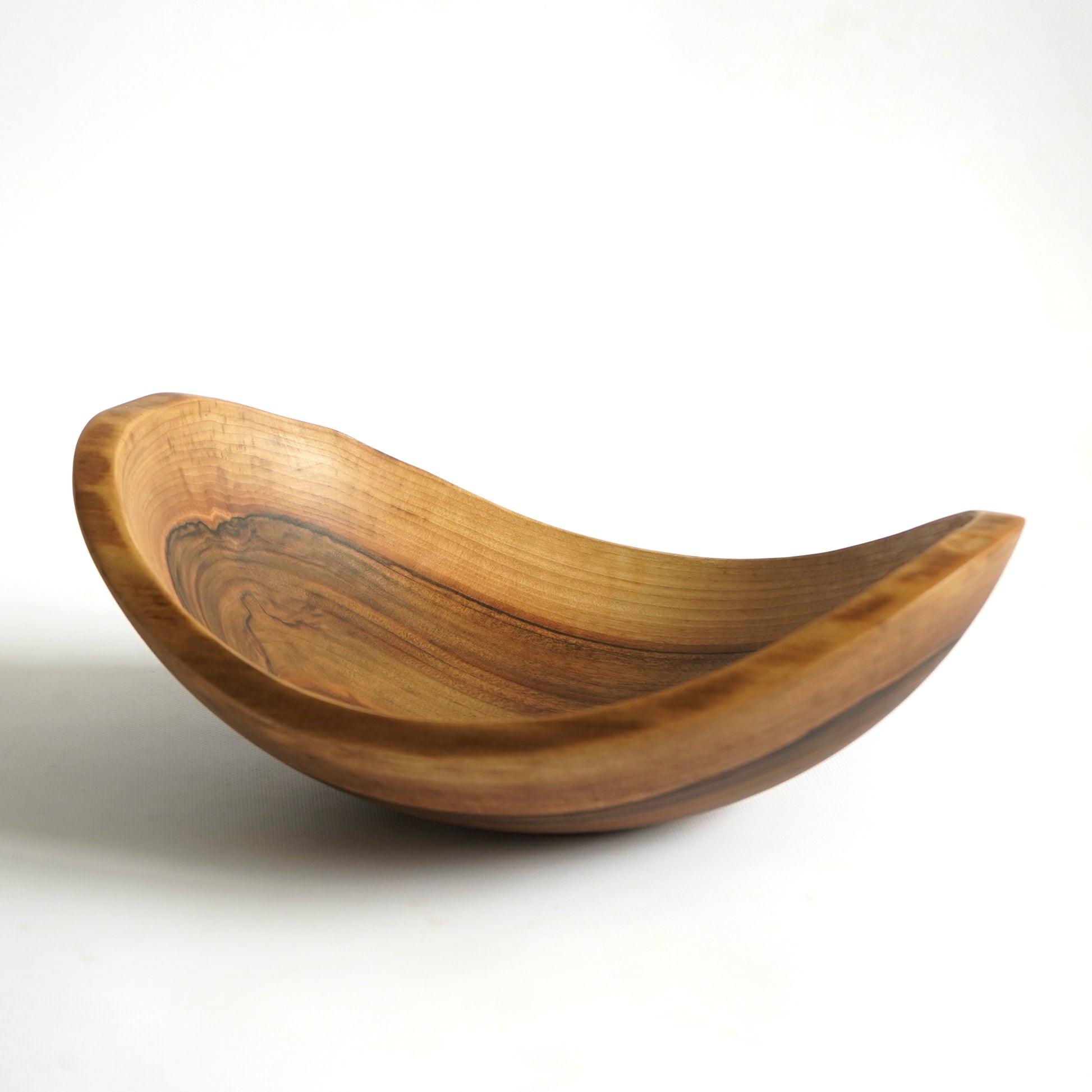 live edge walnut salad bowl artisan craftsmanship