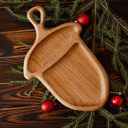 acorn-shaped-wooden-snack-plate-medium-handcrafted-kitchen-gift-eco-friendly