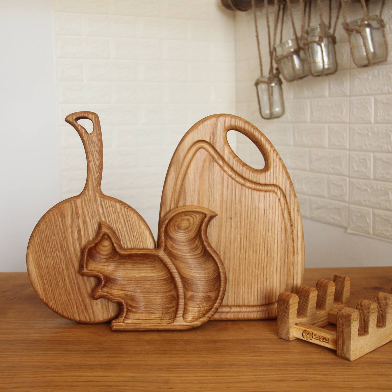 Oak wood cutting and serving boards gift set