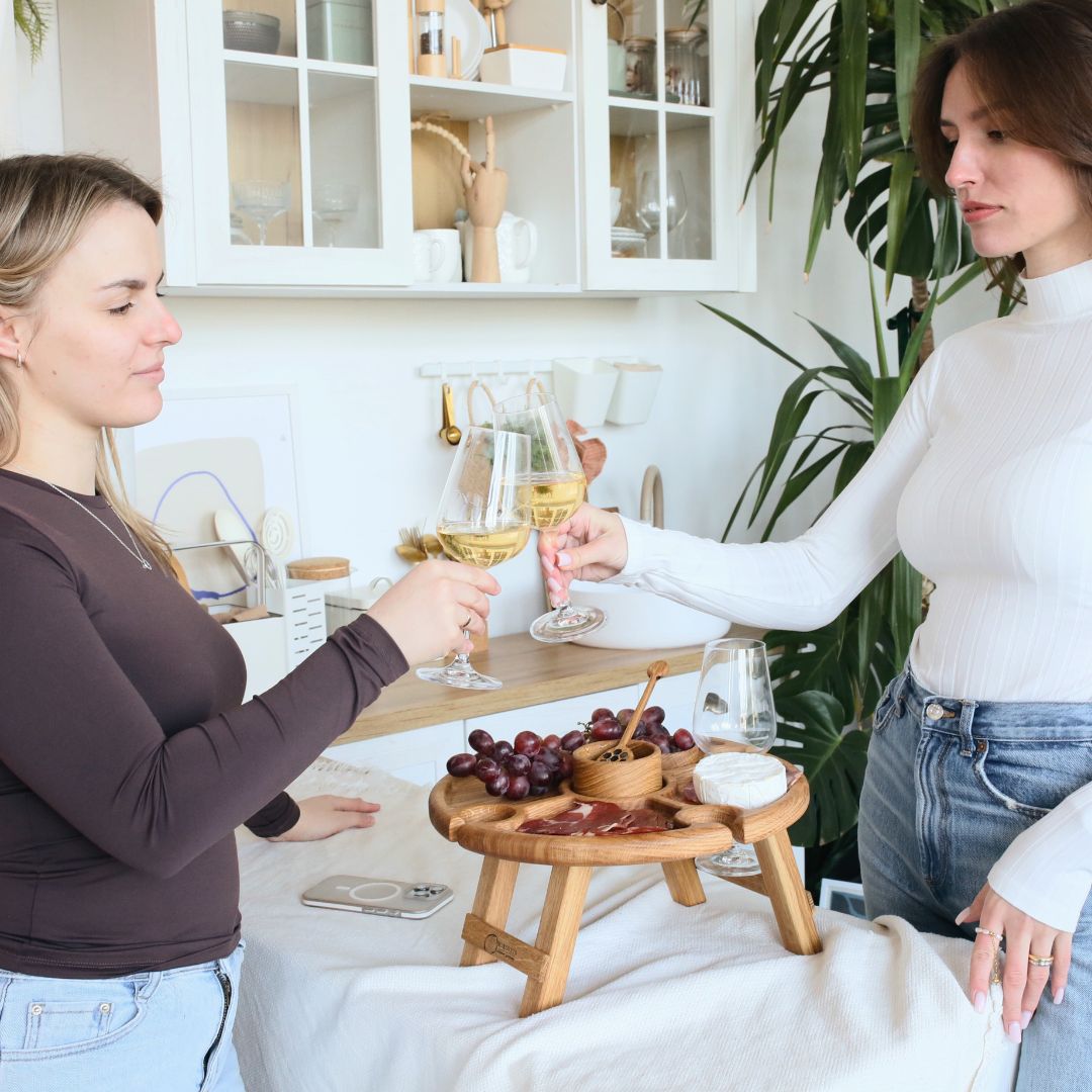Unique Christmas gift idea for wine enthusiasts – folding oak table set