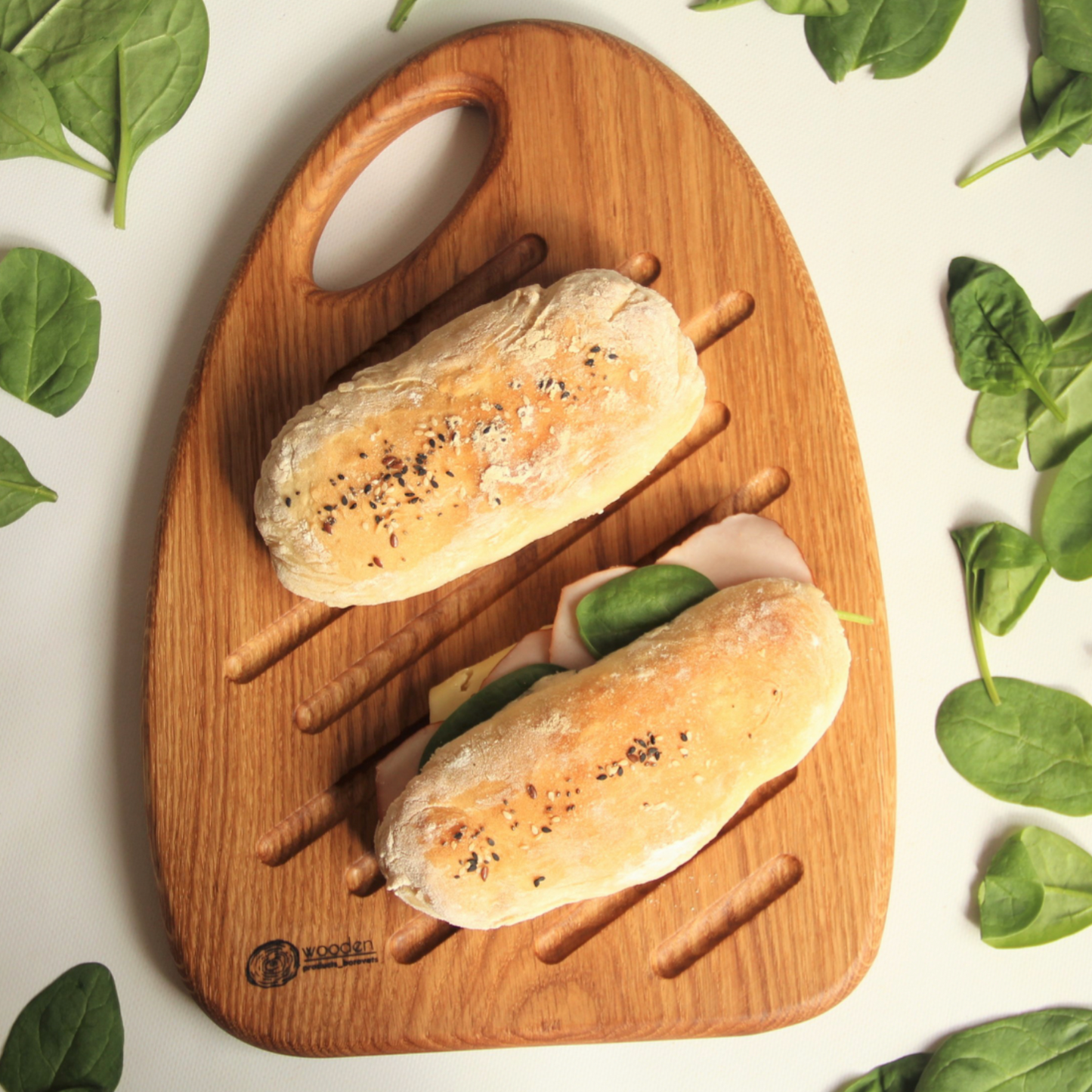 Double sided oak cutting board with smooth slicing surface