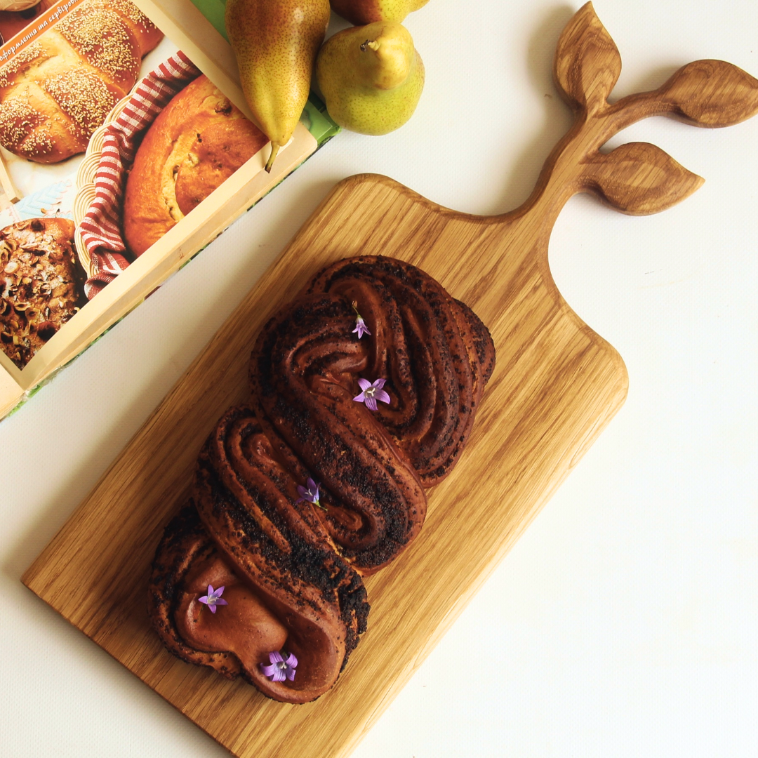 Christmas gift idea – wooden cutting board handcrafted for bakers and foodies