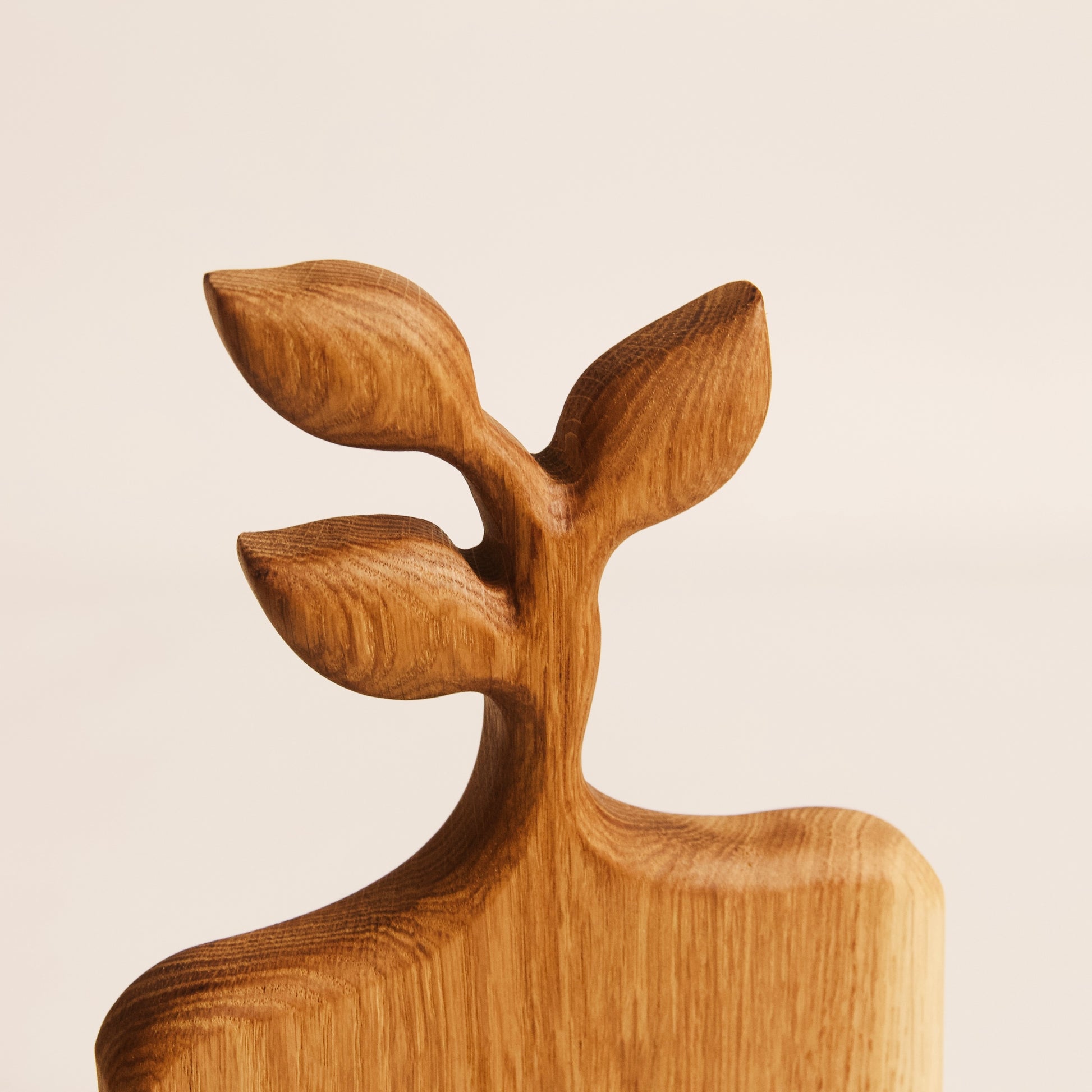 Unique wooden cutting board with leaf design – handmade Christmas kitchen gift