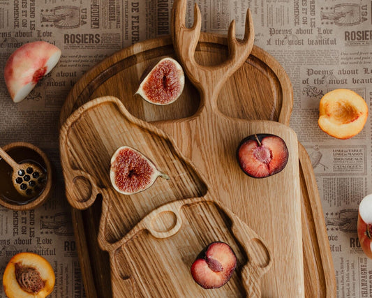 Rustic Wooden Oak Plate and Bread Board Set  Christmas Gift