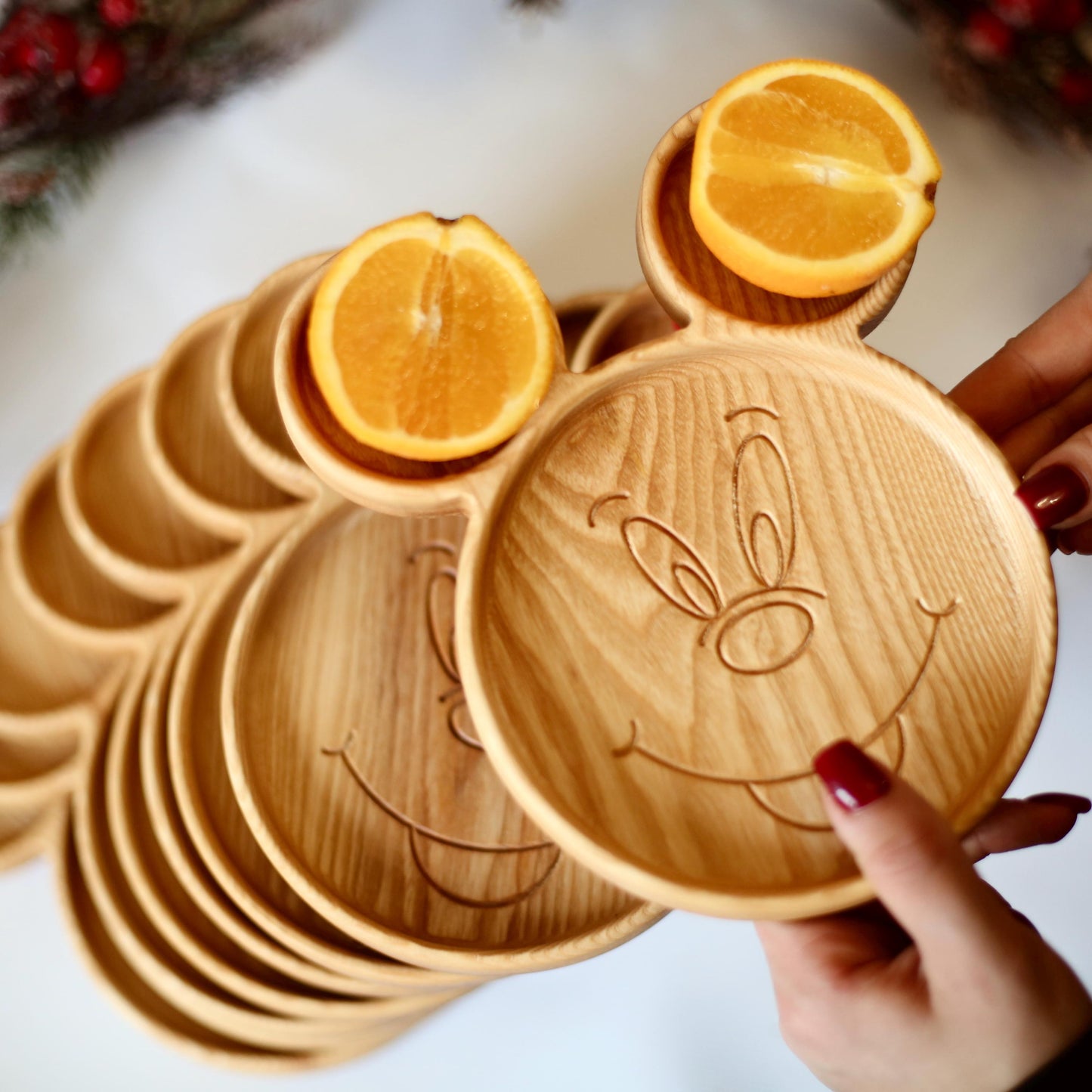 Mouse-Shaped Wooden Snack Plate – Personalized Serving Tray