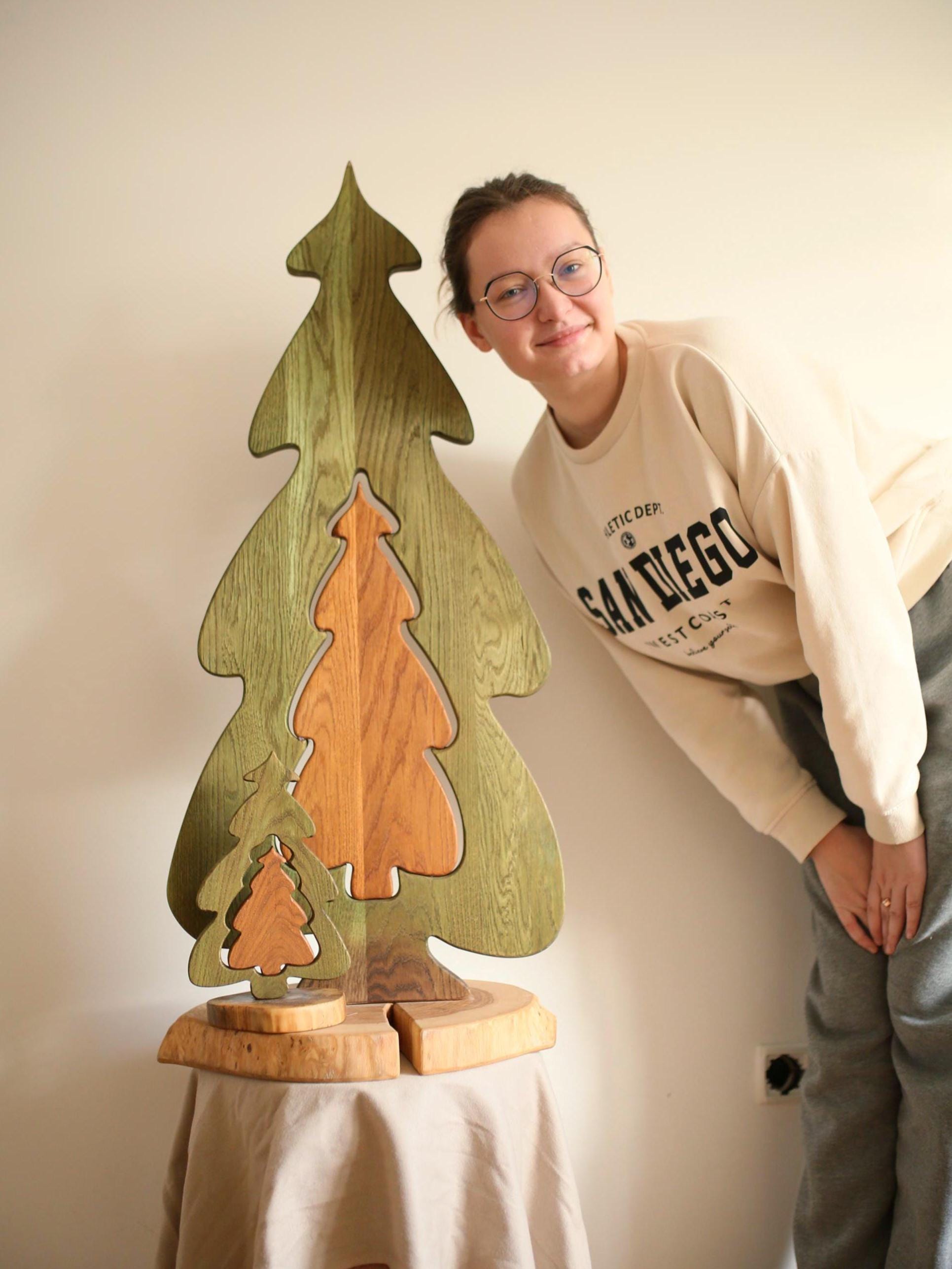 Rustic Wooden Christmas Tree Decor