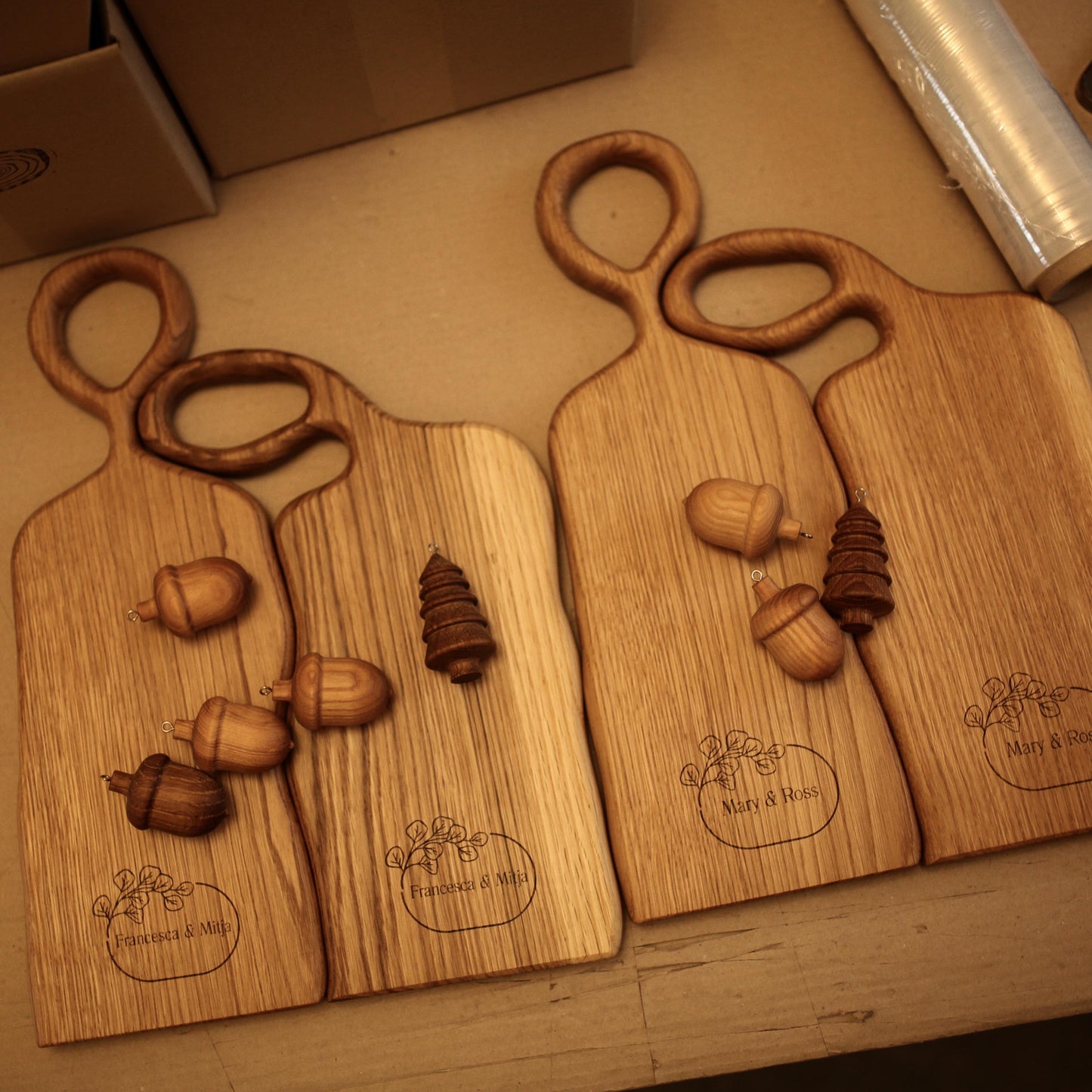 Set of 2 Oak Cutting Boards – Wedding Gift, Housewarming Gift, Christmas Gift, Wooden Serving Boards, Gift for Couple