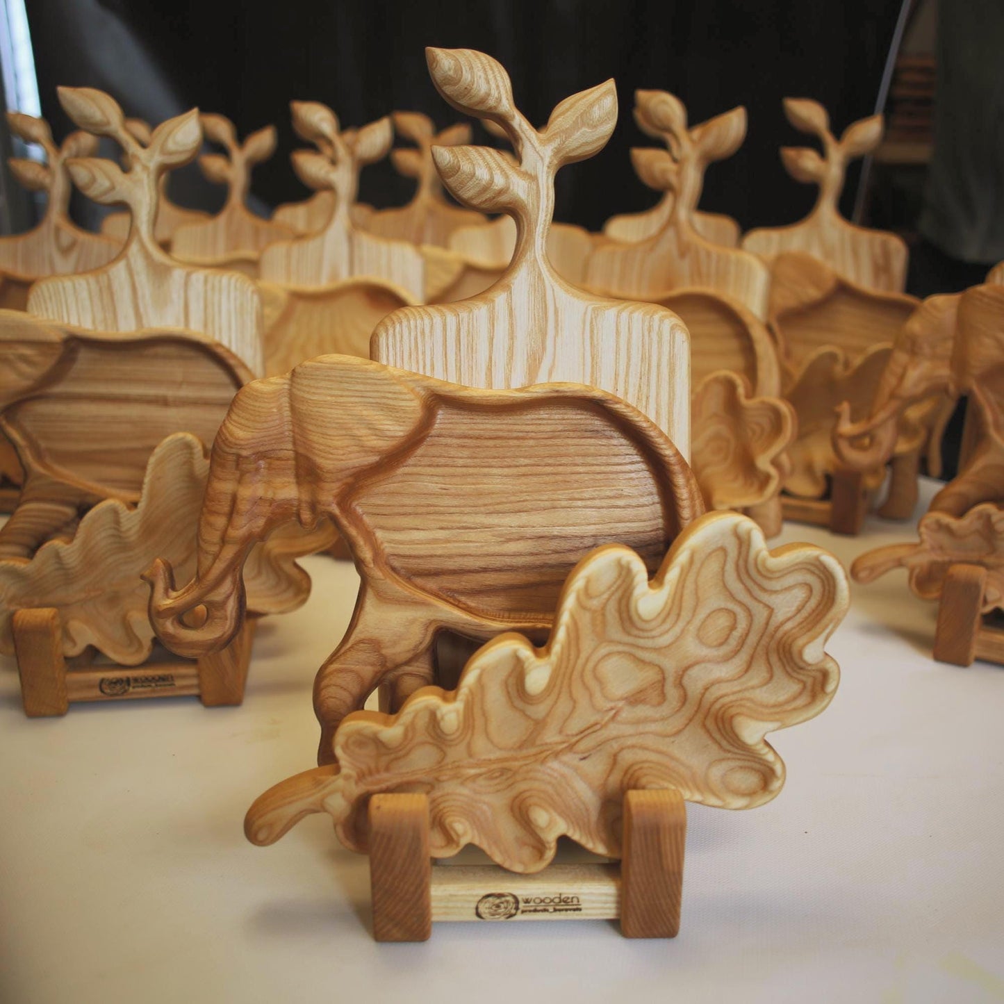 Ash Wood Serving Board Set with Stand – Wedding Gift, Housewarming Gift, Christmas Gift, Charcuterie Board Set, Gift for Coup