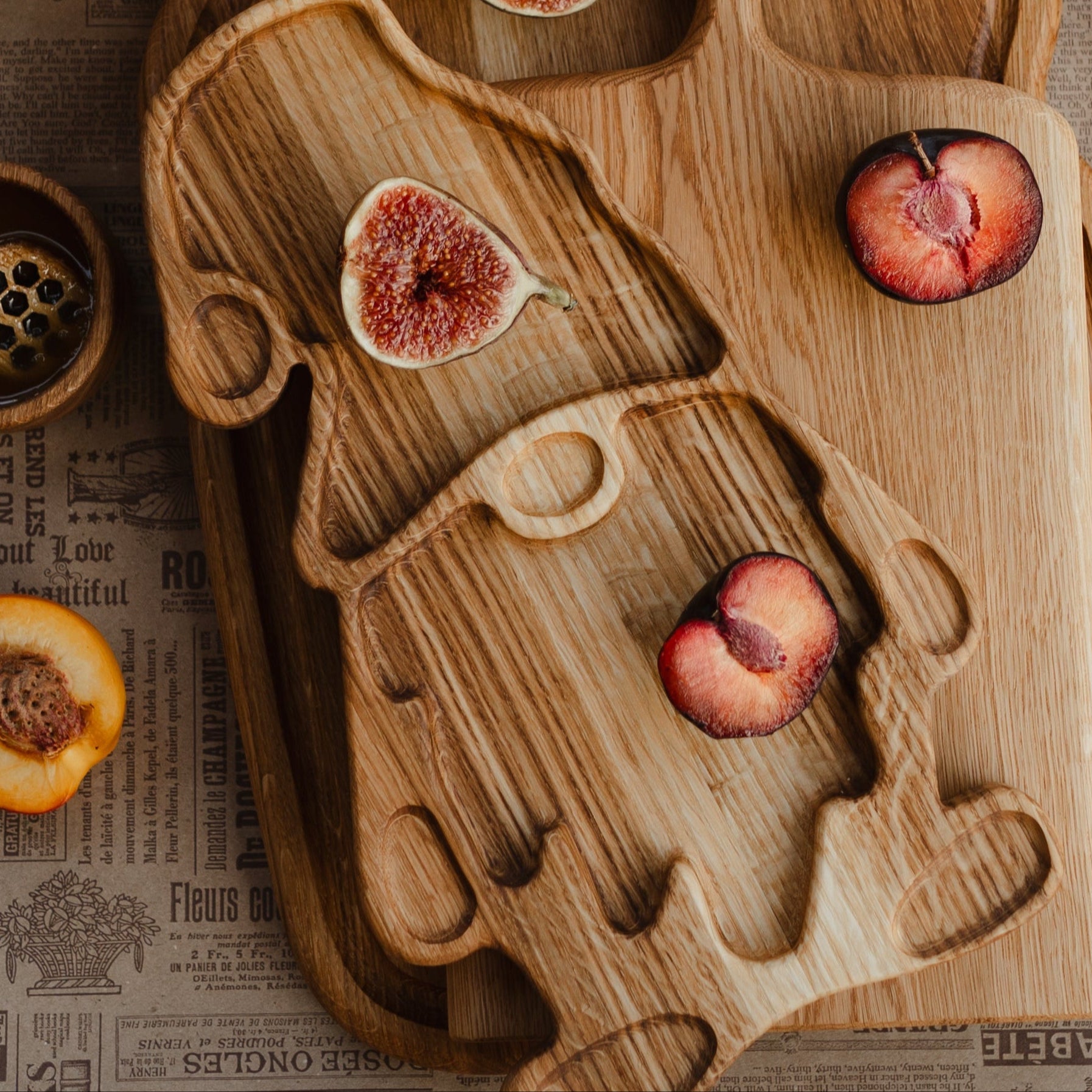 Personalized wooden cutting board gift for weddings, anniversaries, or housewarming