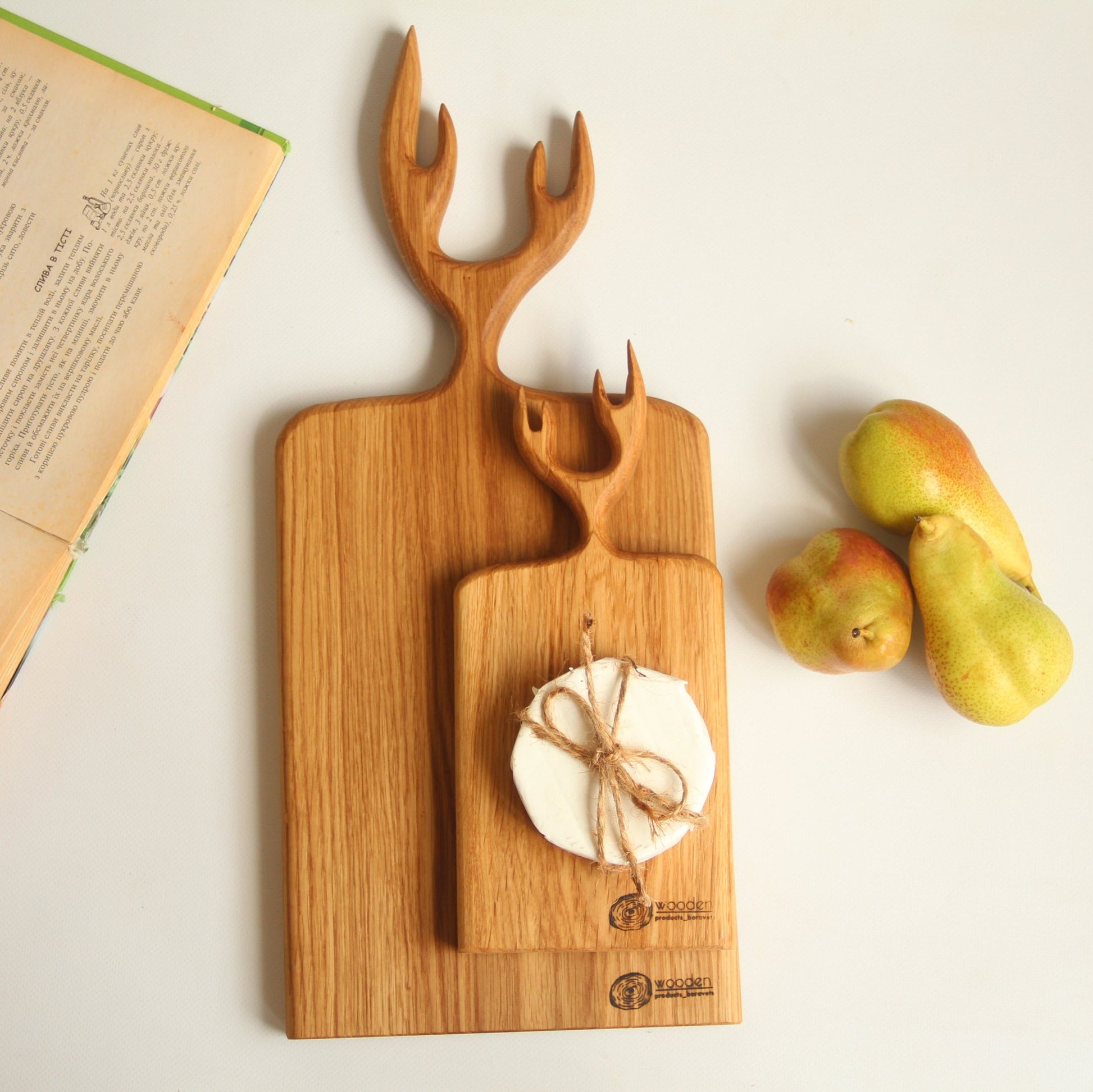 Personalized wooden kitchen board with decorative handle for serving and cutting