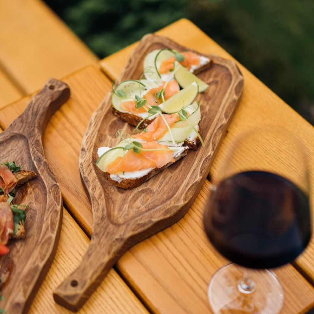 Rustic appetizer plate crafted from natural oak wood – unique gift idea