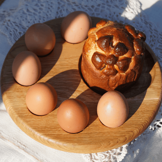 Solid Oak Easter Egg Holder for 6 Eggs and Easter Bread, 25 cm